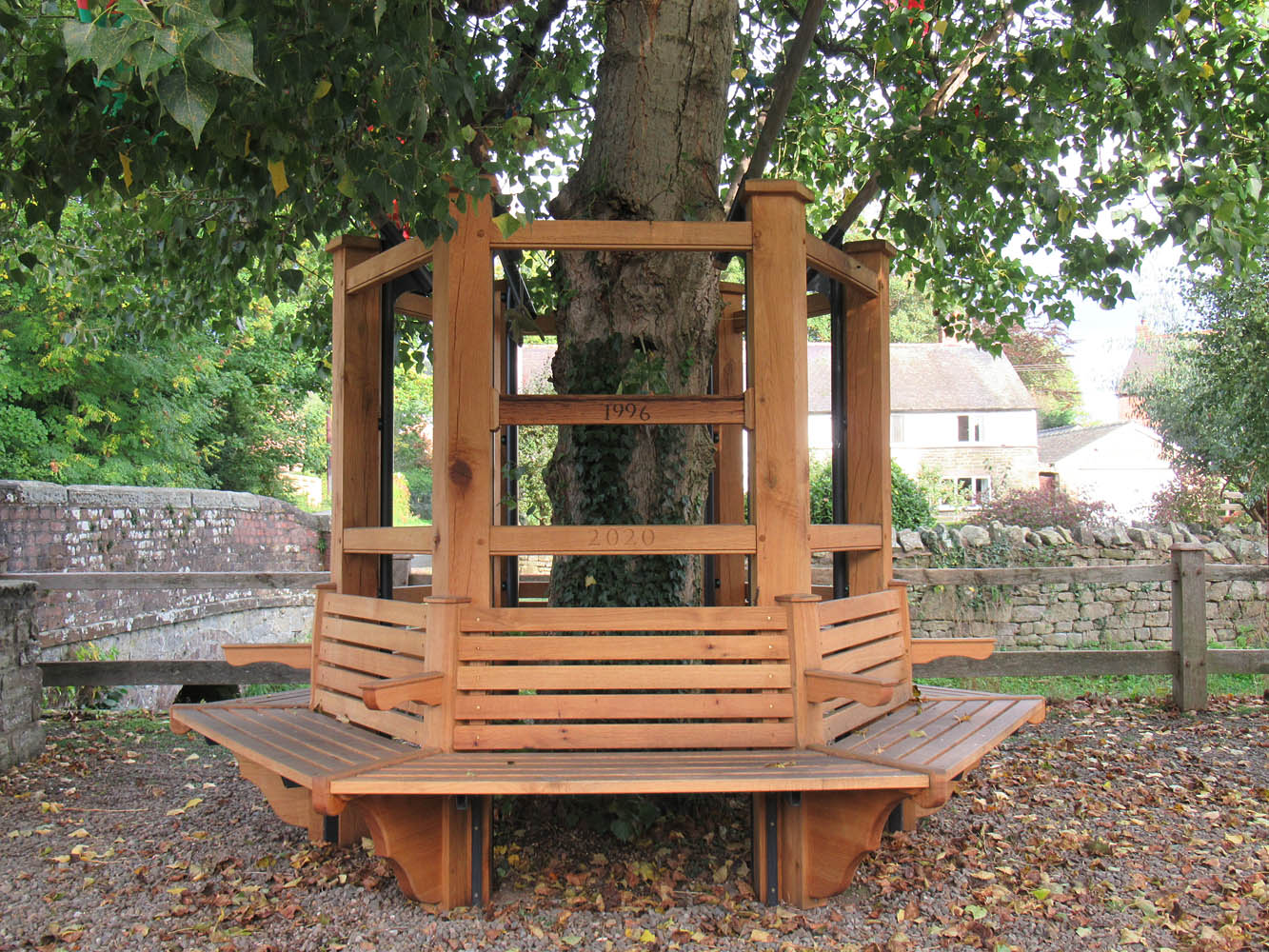 Arbor Tree oak bench seating, handmade in Shropshire